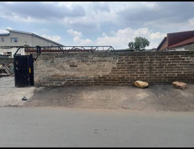 LAND FOR SALE IN SENAOANE